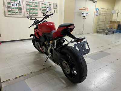 Ducati Streetfighter V2 2022