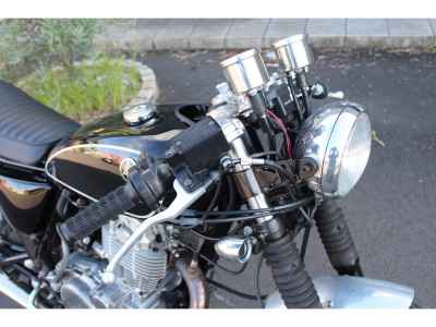 Yamaha SR400 2010