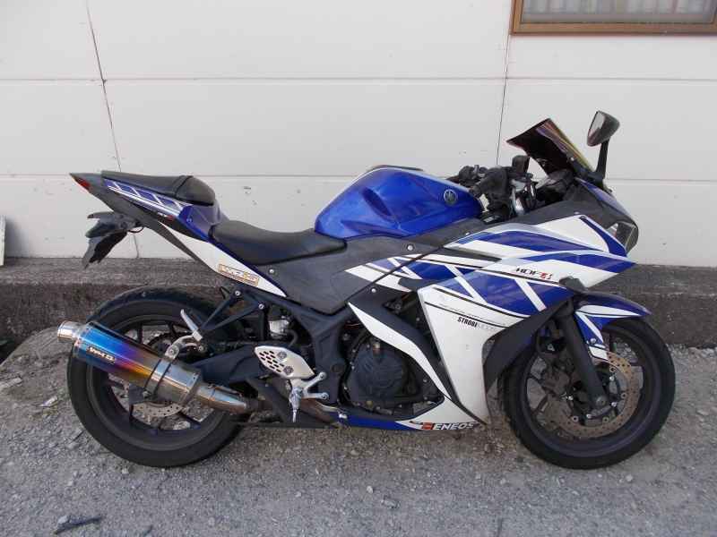 Yamaha YZF-R25 2015