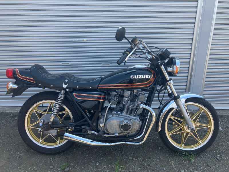 Suzuki GS400 2025