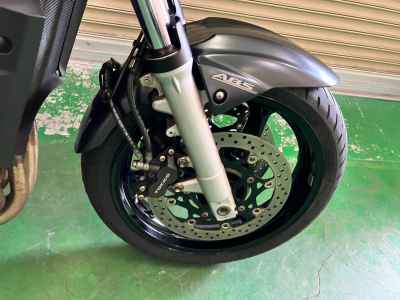 Suzuki GSR400 2008
