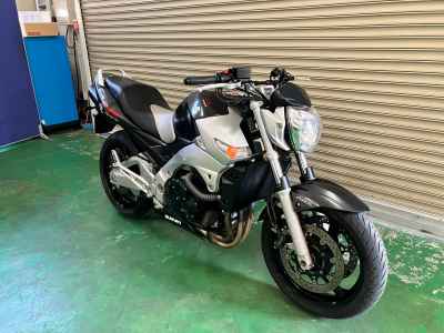 Suzuki GSR400 2008