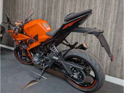 KTM RC 390 2024