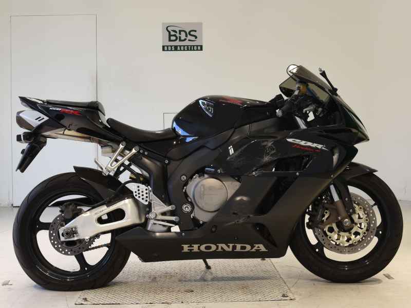 Honda CBR1000RR 2006