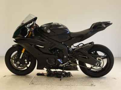 Yamaha YZF-R6 2022