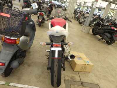 Honda CBR250R 2011