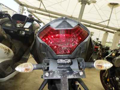 Yamaha YZF-R25 2015