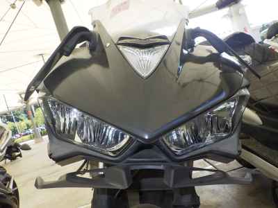 Yamaha YZF-R25 2015