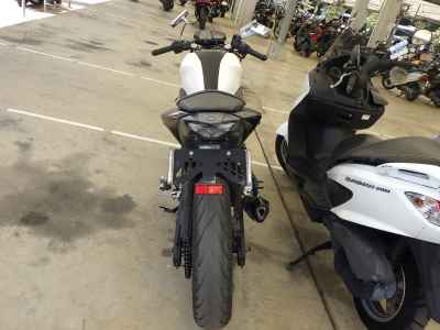Yamaha YZF-R25 2015