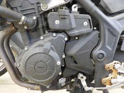 Yamaha YZF-R25 2015