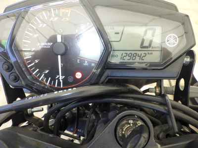 Yamaha YZF-R25 2015