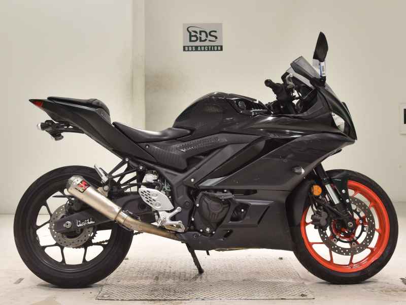 Yamaha YZF-R25 2021