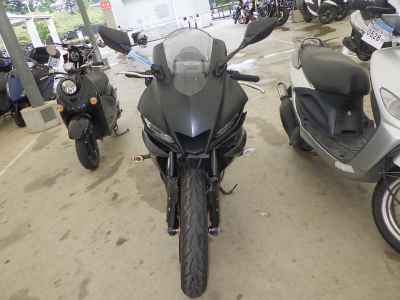 Yamaha YZF-R25 2021