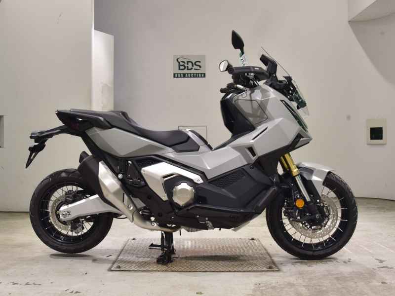 Honda X-Adv 750 2025