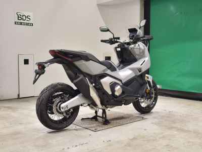 Honda X-Adv 750 2025