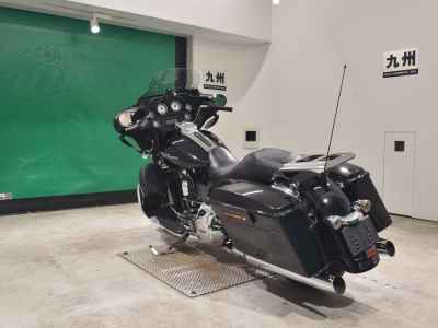 Harley-Davidson Street Glide FLHX1690 2013