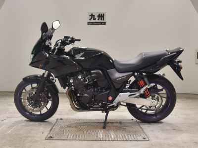 Honda CB400 Super Boldor 2021