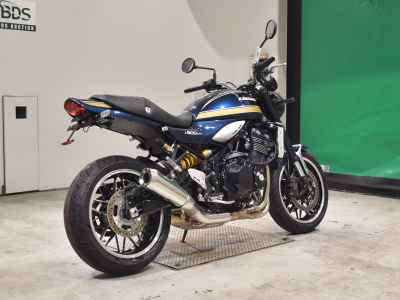 Kawasaki Z900RS 2022