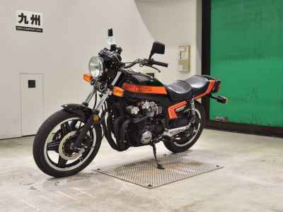Honda CB900F 2025