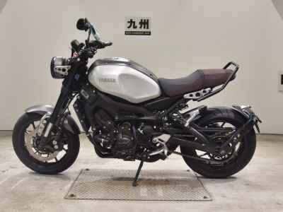 Yamaha XSR900 2021
