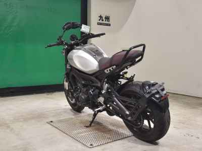 Yamaha XSR900 2021