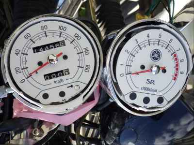 Yamaha SR400 2020