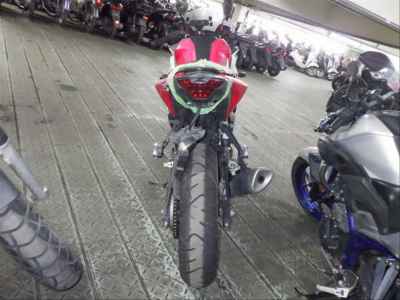 Yamaha YZF-R25 2015