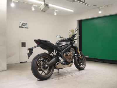 Honda CB650R E-Clutch 2024