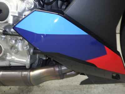 BMW M1000R 2024