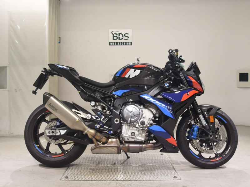 BMW M1000R 2024