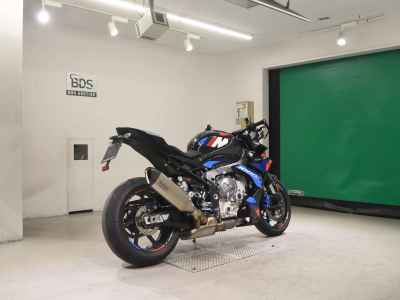 BMW M1000R 2024