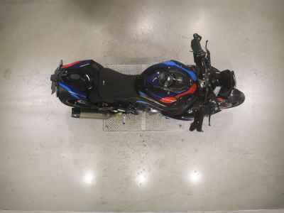 BMW M1000R 2024