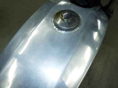 Yamaha SR400 2025