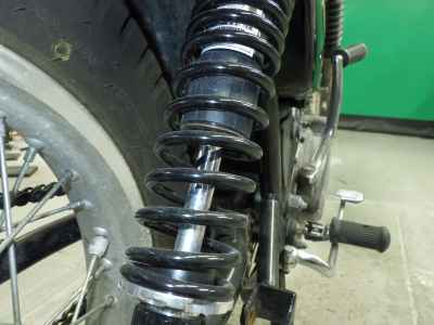 Yamaha SR400 2025