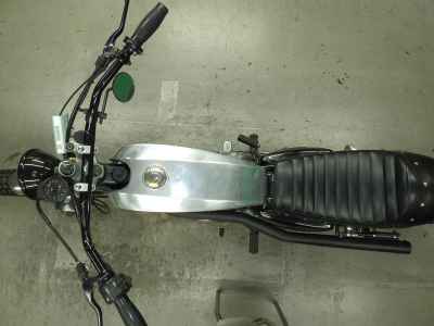 Yamaha SR400 2025