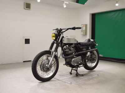 Yamaha SR400 2025