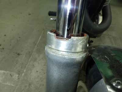 Yamaha SR400 2025