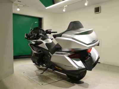 Honda GL1800 Gold Wing Tour DCT 2025