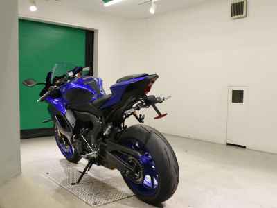 Yamaha YZF-R7 2023