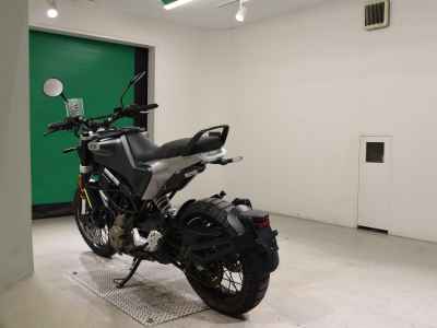Husqvarna Svartpilen 401 2021