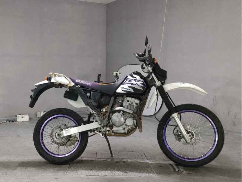 Suzuki DR250R