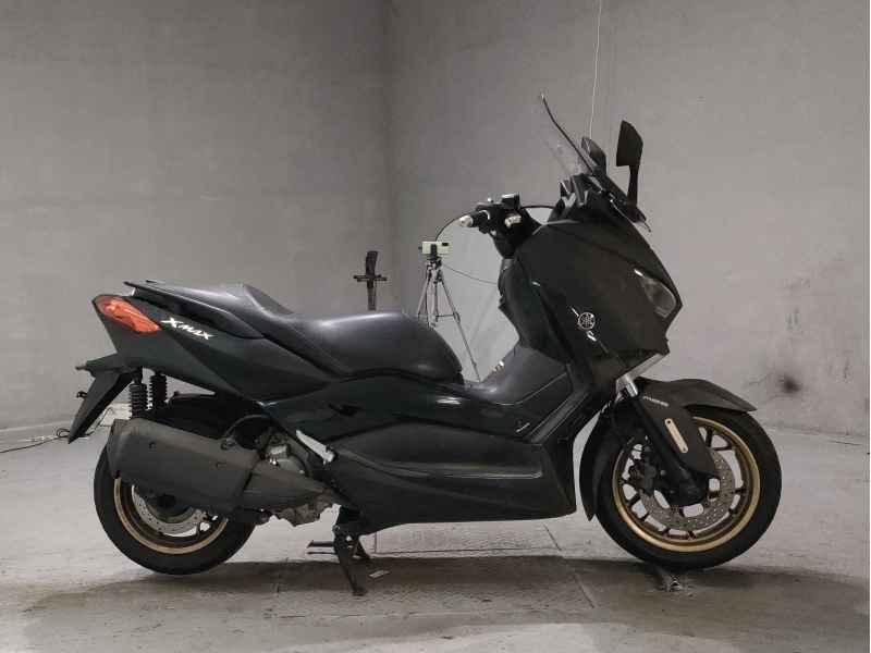 Yamaha XMAX 250