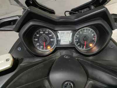 Yamaha XMAX 250