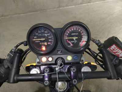 Honda CB250 Jade