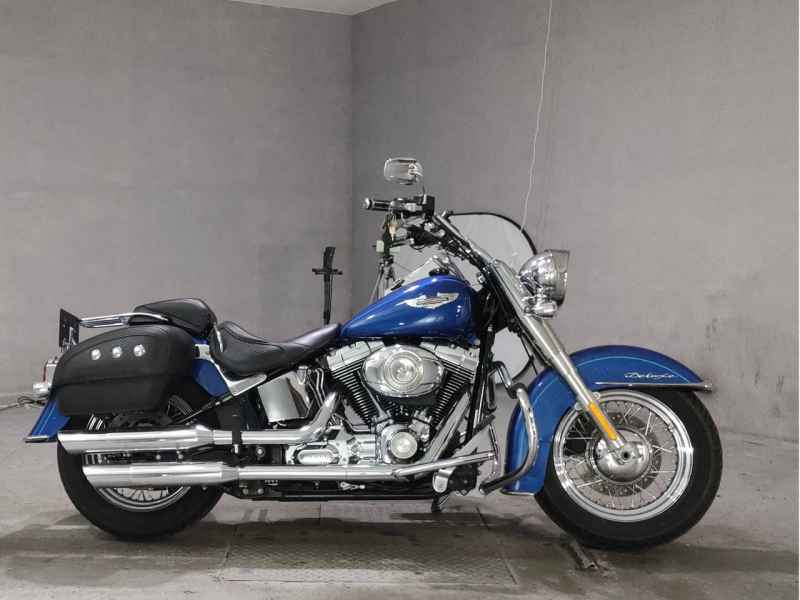 Harley-Davidson Deluxe FLSTN1580 2011