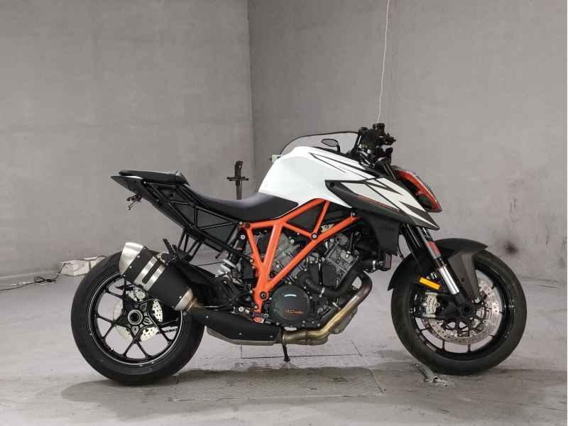 KTM 1290 Super Duke R 2019