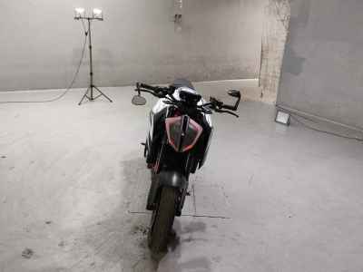KTM 1290 Super Duke R 2019
