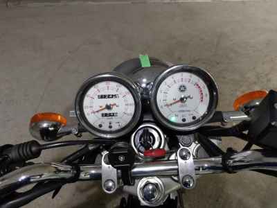 Yamaha SR400 2012