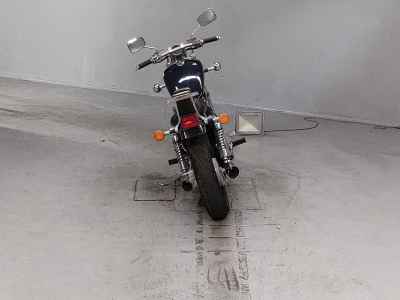 Suzuki Intruder 750