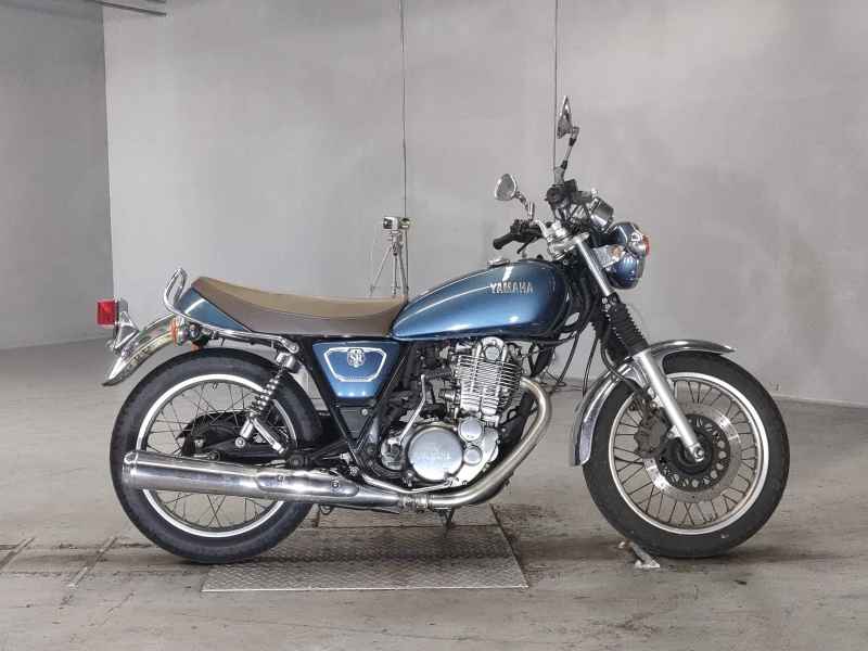 Yamaha SR400 2020